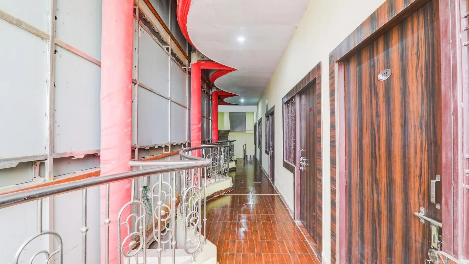 Hotel O Kashi Costa & Restaurant Varanasi 0*,