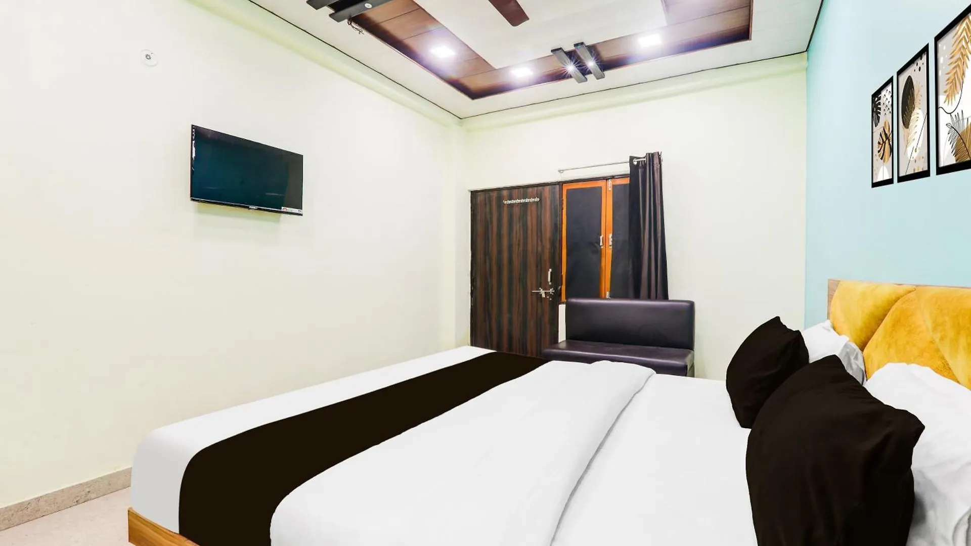 Hotel O Kashi Costa & Restaurant Varanasi 0*,  India