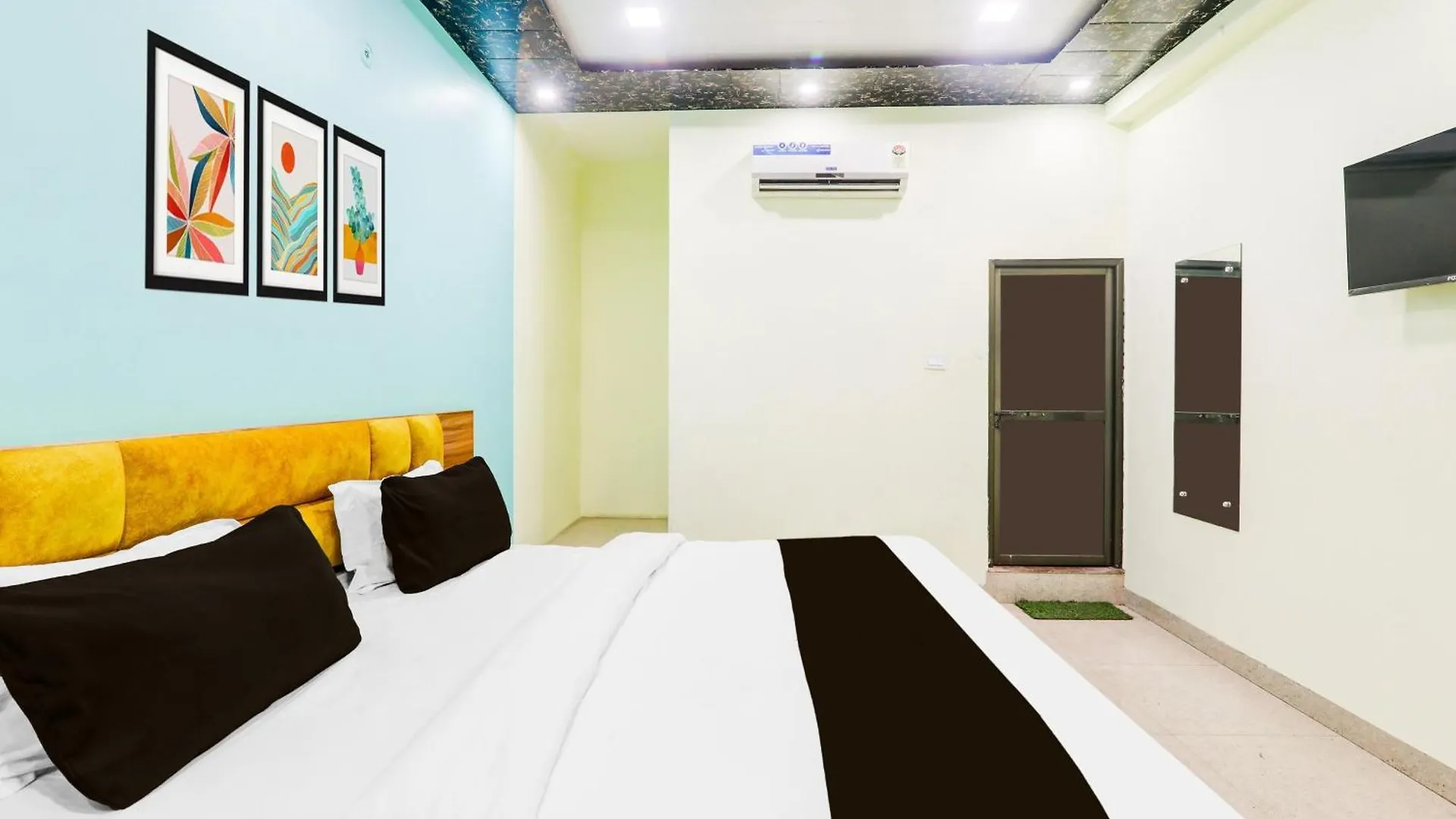 Hotel O Kashi Costa & Restaurant Varanasi 0*,  India
